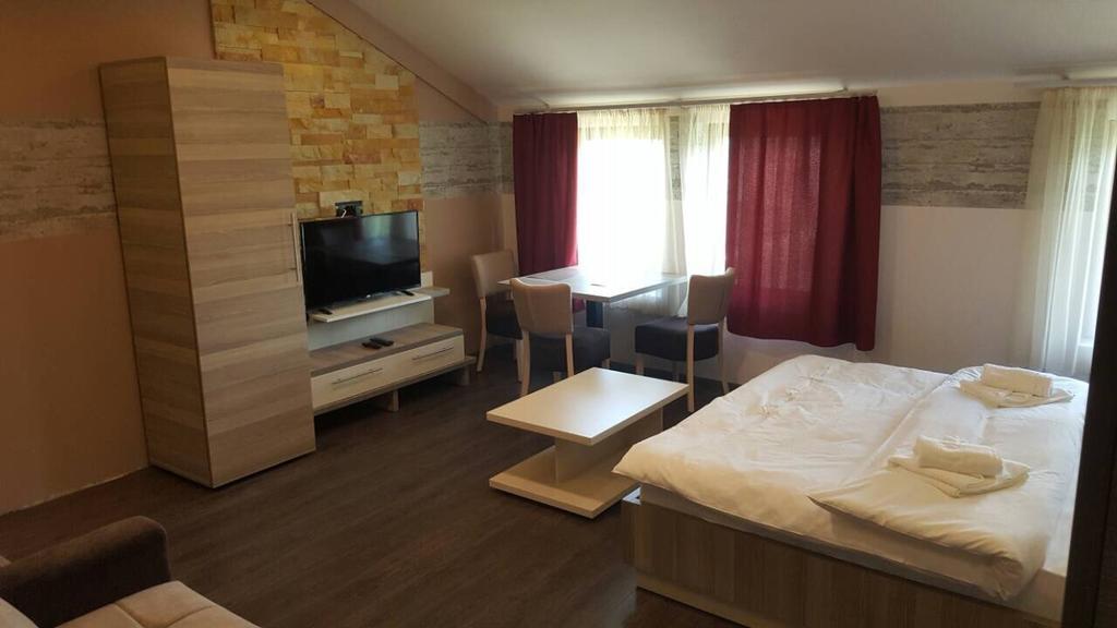 K23 Apartment Milmari 科帕奥尼克 外观 照片